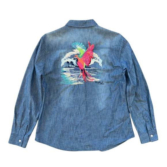 Tommy Bahama Ladies Linen Cotton Blend Chambray Embroidered Parrot Shirt Medium - Picture 1 of 10